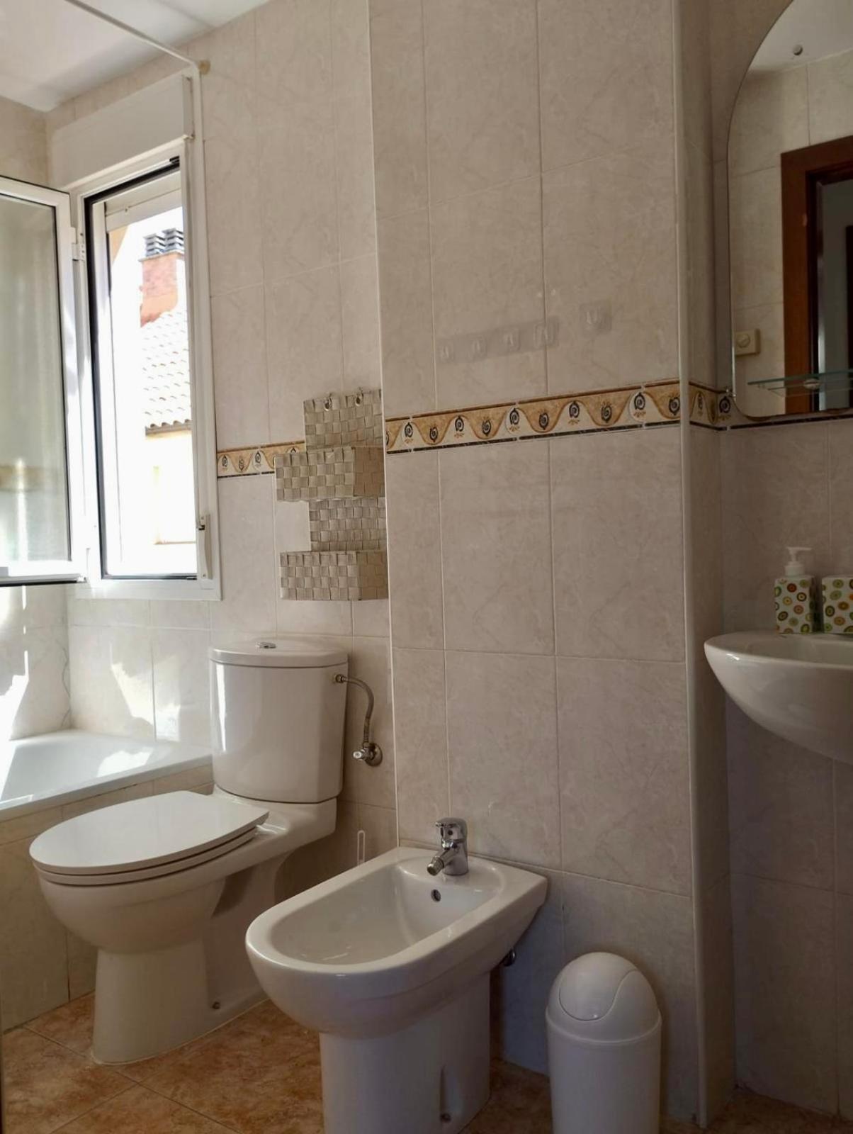 Villa Pirineo Aragones. Casa La Paz Sabiñánigo Esterno foto
