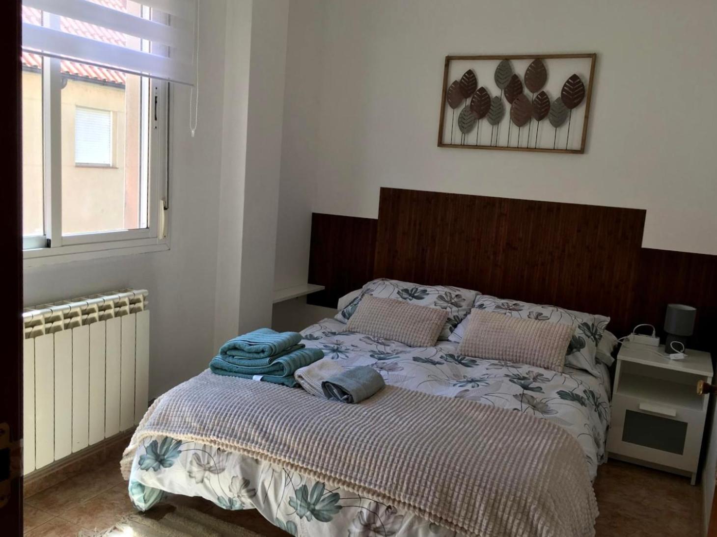 Villa Pirineo Aragones. Casa La Paz Sabiñánigo Esterno foto